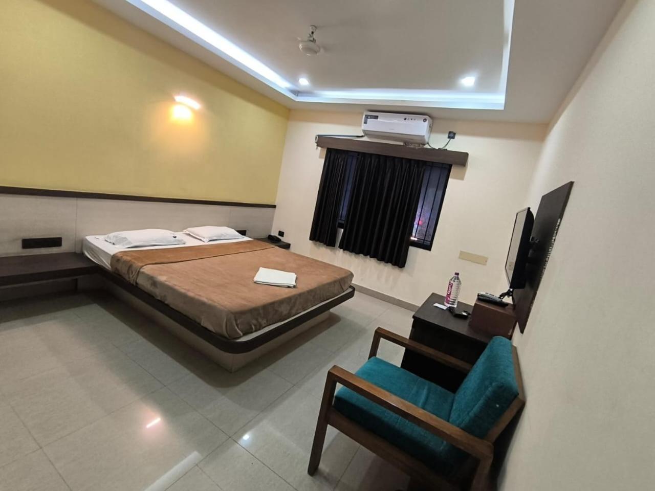 Hotel Pbs Grand Hospet Eksteriør bilde
